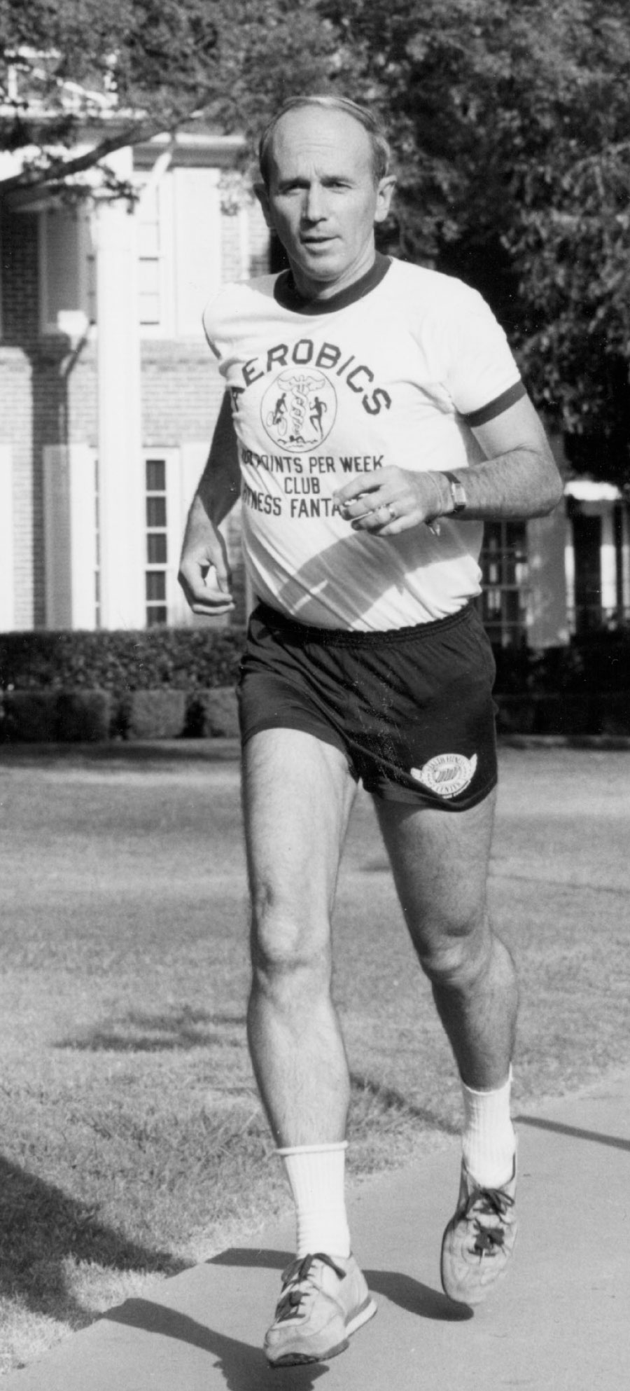 black and white photo of Kenneth mid marathon